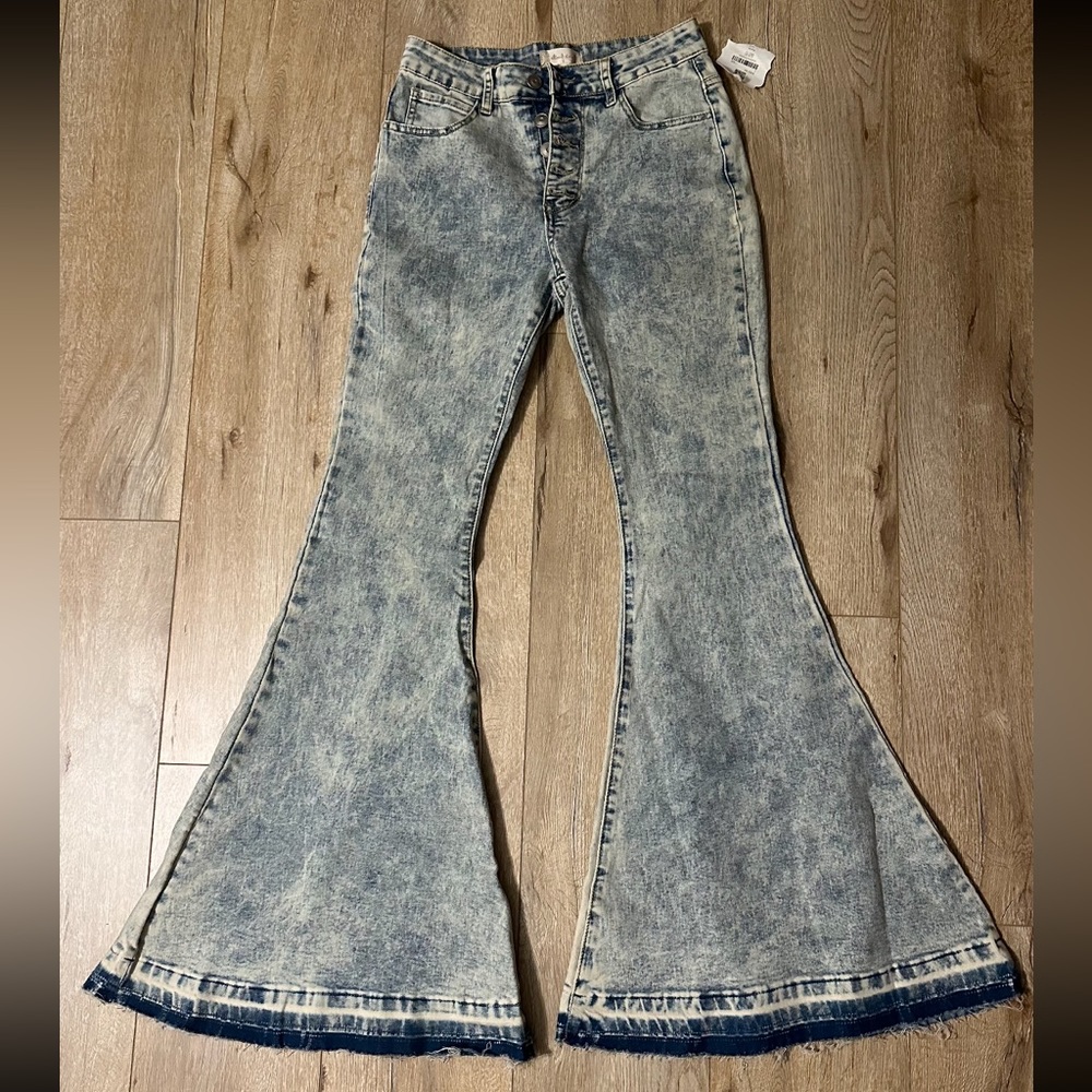 NWT Altar’d State Flare Jeans Size Small